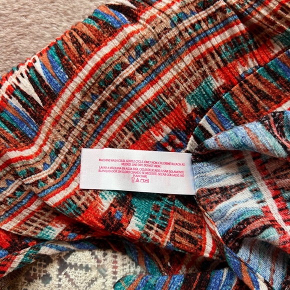 EUC No Boundaries Sleeveless Swing Top, L - Picture 5 of 7